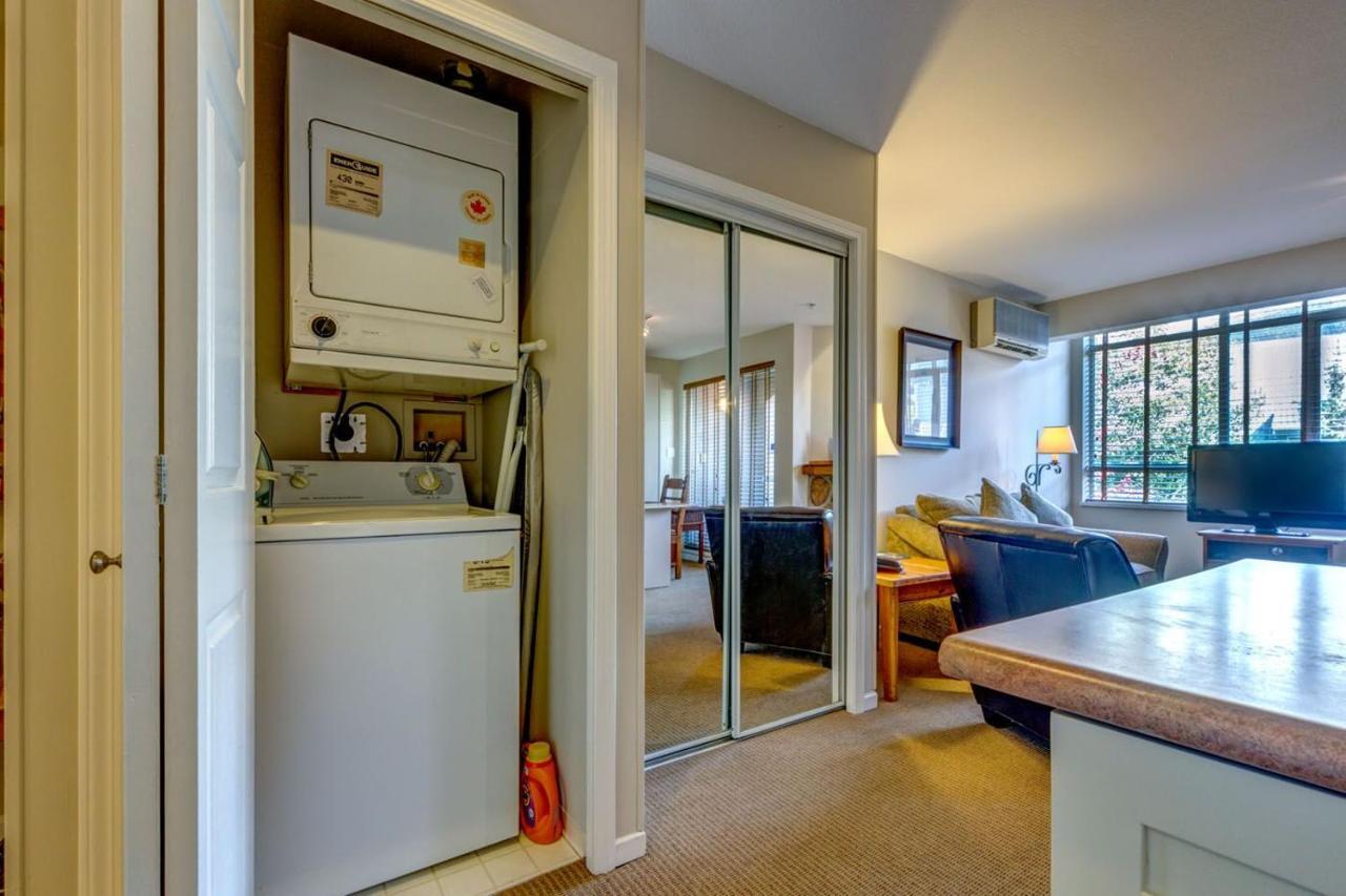 Town Plaza Suites By Golden Dreams Whistler Kültér fotó